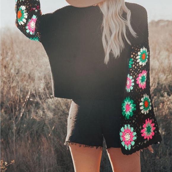 Black Floral Crochet Bell Sleeve Loose sweater Bohemian Blouse - Picture 2 of 16